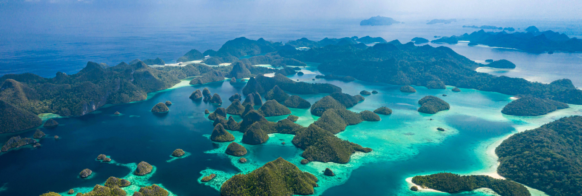 raja ampat indonesia private tours and luxury holiday