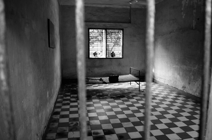 immersive private tour to tuol sleng genocide museum siem reap cambodia