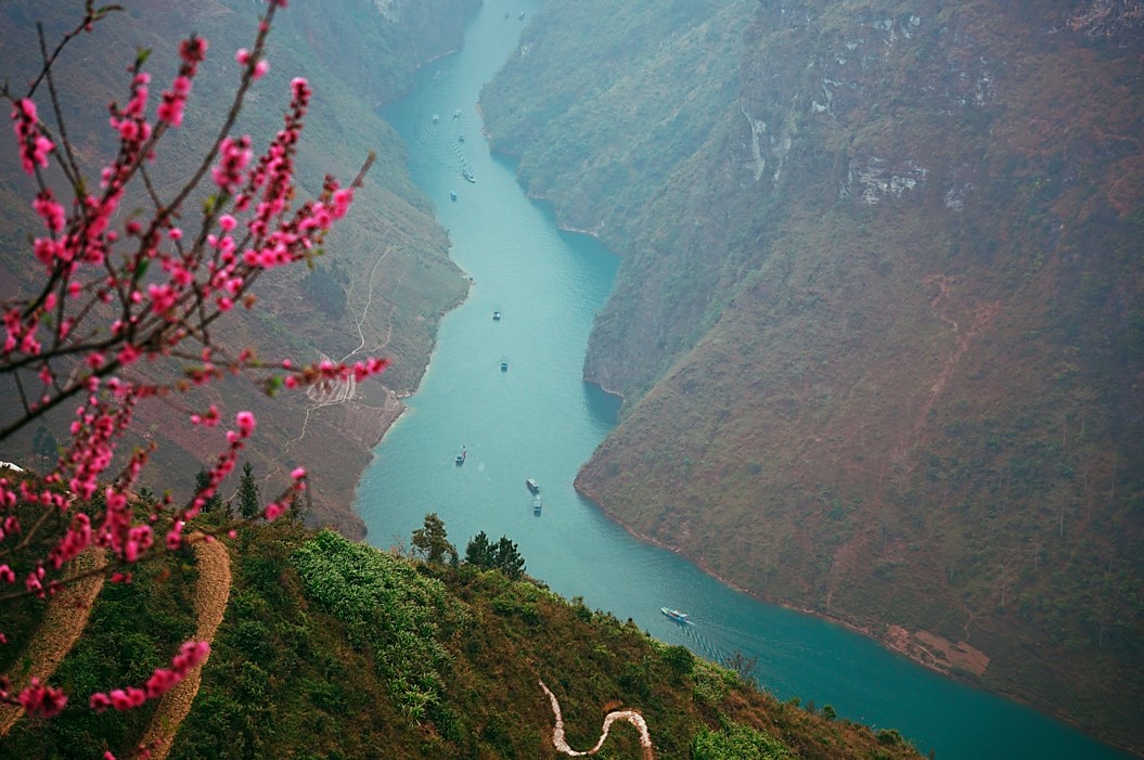 ha giang nho que river private tour