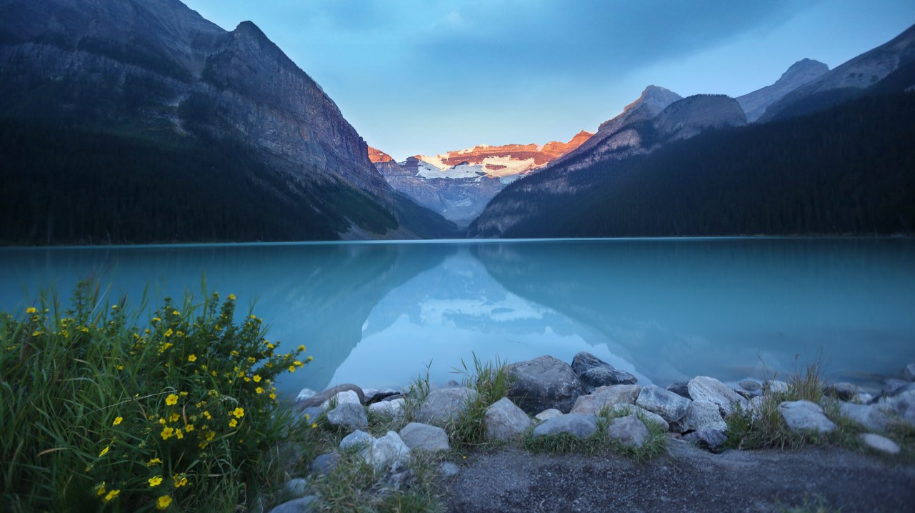 private tour to lakes in canada