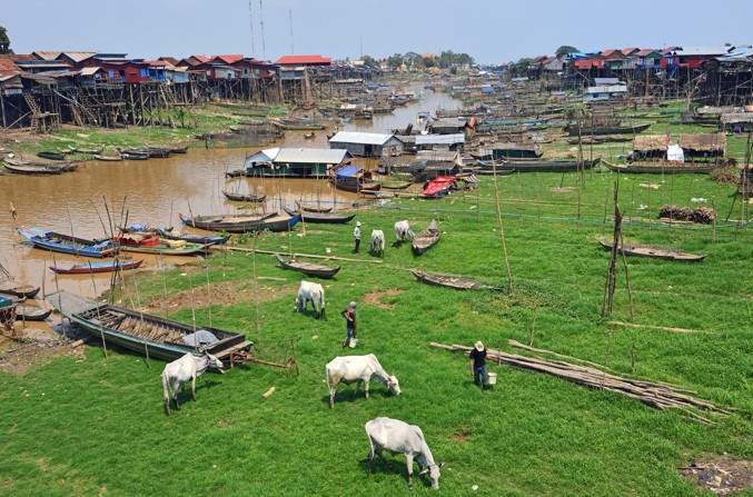 tonle sap lake dry season private tour cambodia